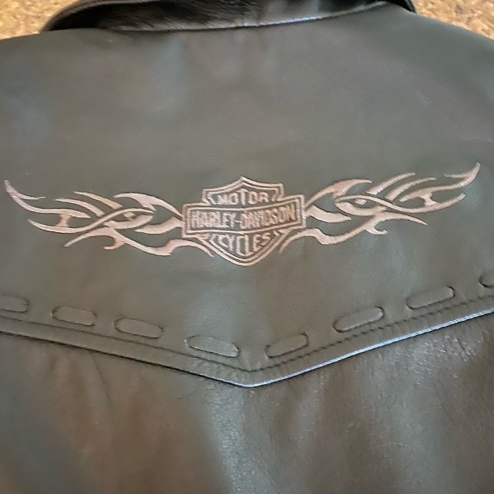 Authentic Harley Davidson Vest Women's Medium - Picture 8 of 8